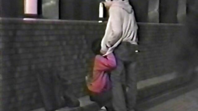 fille Ember Stone est xnxx femme vierge une reine de la caméra