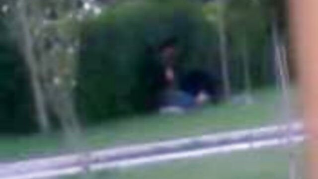 Véritable amateur doggystylé par un policier porno fille vierge arabe