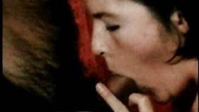 Yuki Hoshino a un trou du cul baisé avec des jouets sexuels et plein d'esprit video porno des fille vierge