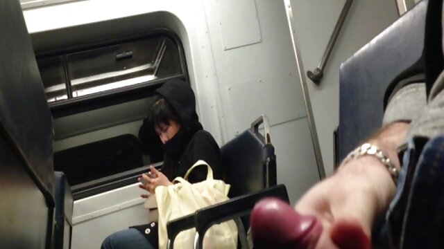 Rousse sexy baisée en bas résille noirs fille vierge porn