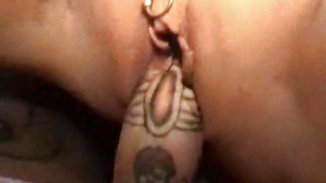 Cougar aux seins xxx jeune fille vierge défoncés