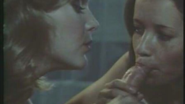 Sexe lesbien avec Rebecca Volpetti et Vyvan Hill xxx femme vierge sur Sapphic