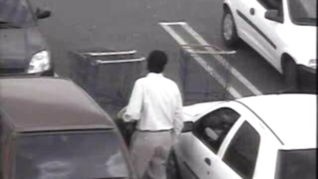 Sexy Amarna Miller video porno fille vierge aime sa BBC