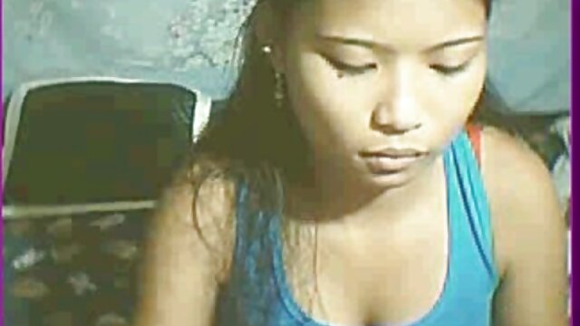 Tu es si xxx femme vierge mignonne comme une jolie petite princesse poule mouillée