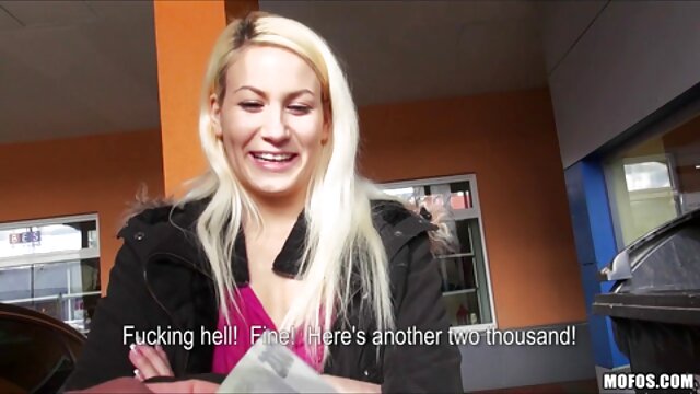 Haley Pole danse avant de se faire porn femme vierge enculer