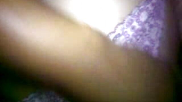 Jeu video porno fille vierge flash à la piscine