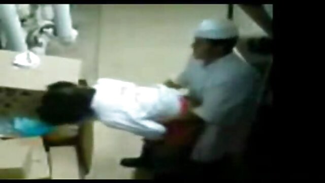 maîtresse britannique sexy veut que vous adoriez film x femme vierge ses bottes joi sph